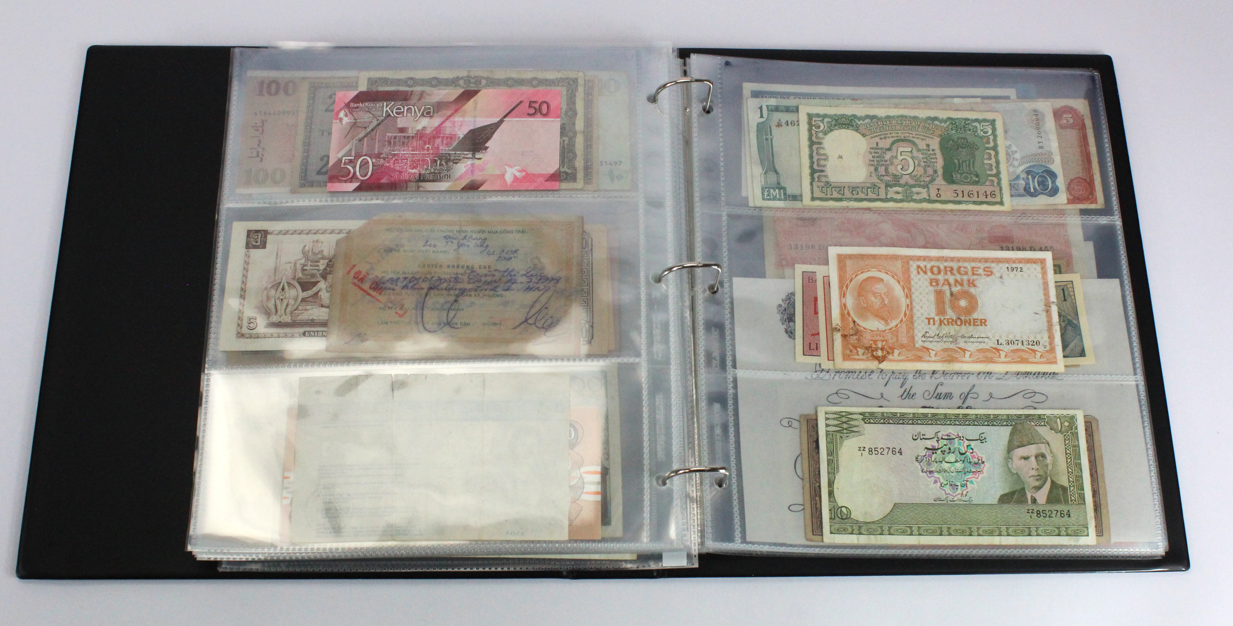 World (200), an interesting collection in Banknote album, Belgium, UAE, Japan, Malta, Belize, Bank - Image 32 of 41