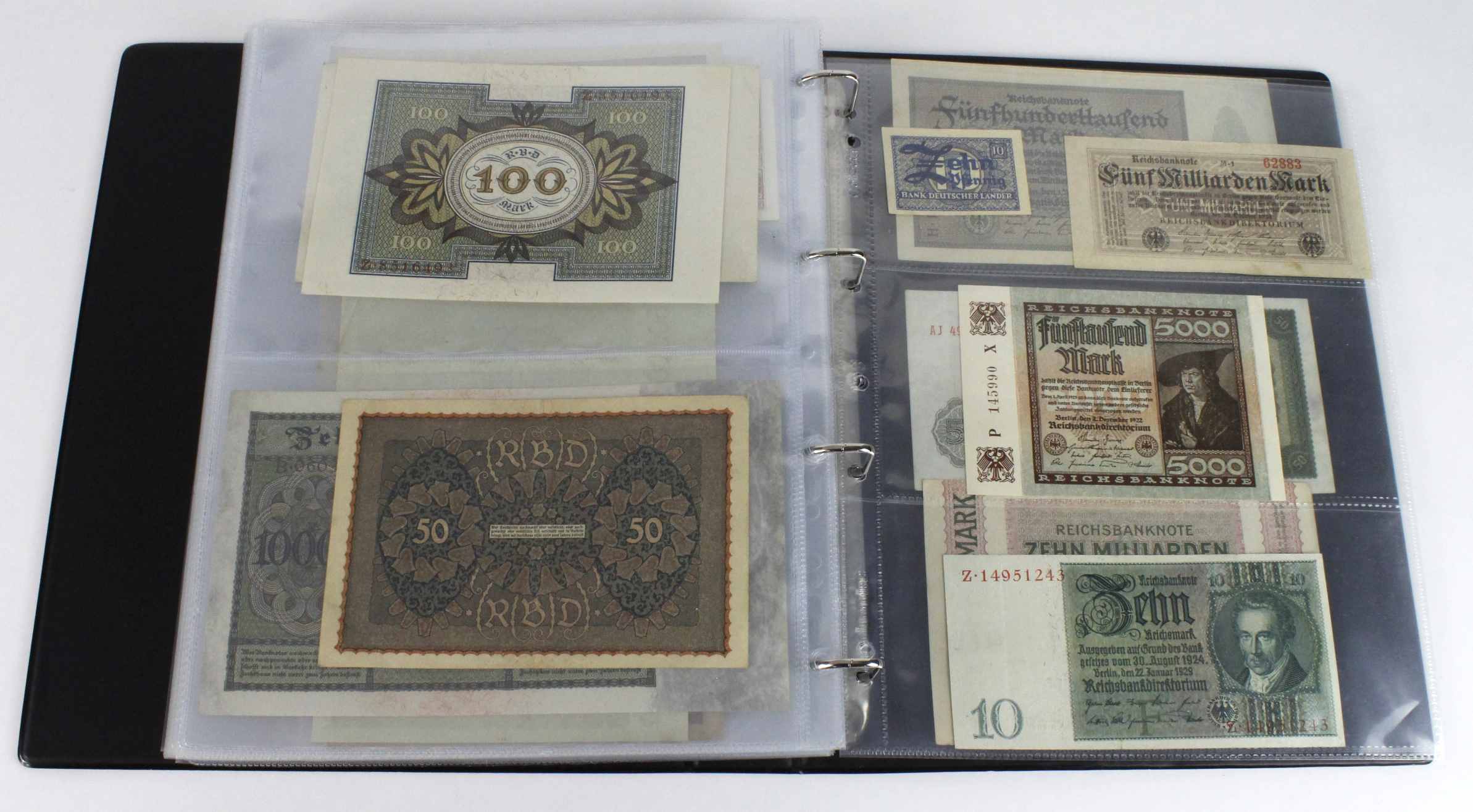 World (163), in banknote album including Bahamas, Spain, Sweden, Netherlands, Algeria, Macau, - Image 55 of 57