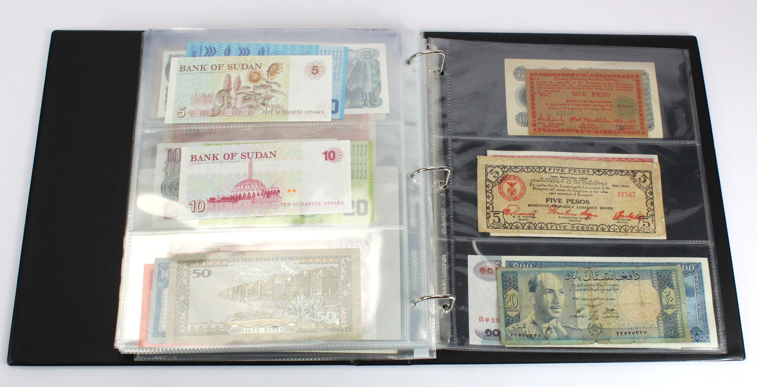 World (200), an interesting collection in Banknote album, Belgium, UAE, Japan, Malta, Belize, Bank - Image 39 of 41