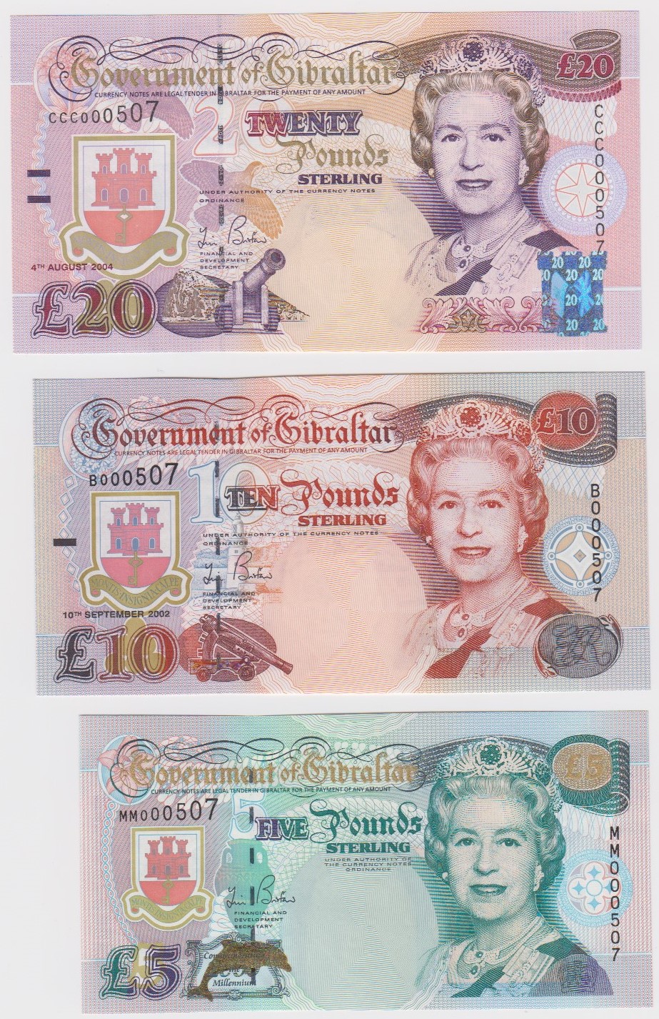 Gibraltar (3), a group of Commemorative notes with MATCHING serial numbers, 20 Pounds dated 2004, 10