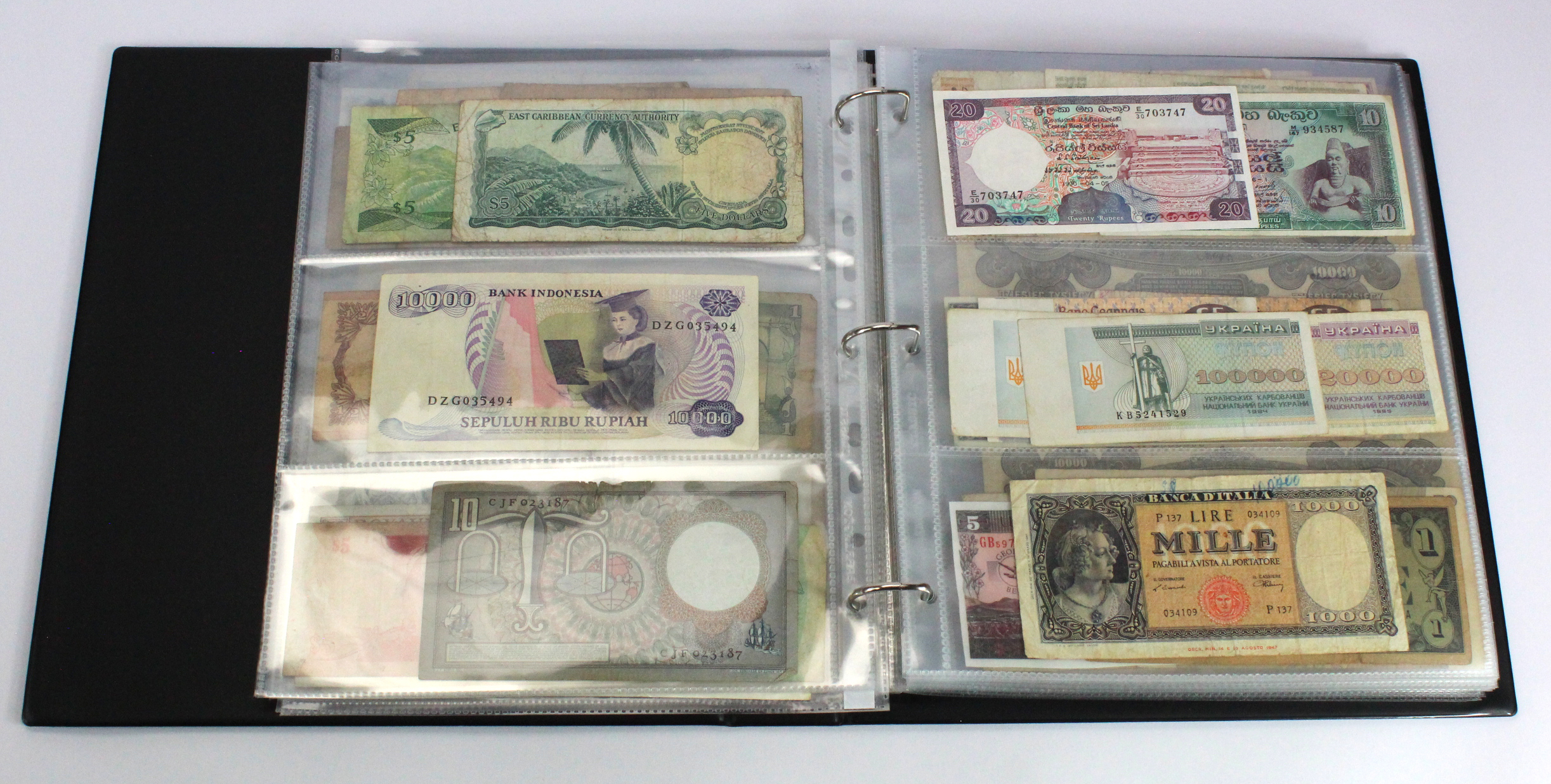 World (200), an interesting collection in Banknote album, Belgium, UAE, Japan, Malta, Belize, Bank - Image 14 of 41