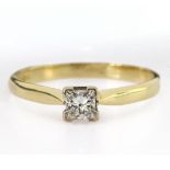 18ct yellow gold solitaire ring set with princess cut diamond weighing approx. 0.25ct, finger size