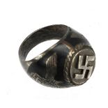 German WW2 finger ring with swastika to the centre and two eagles each side.