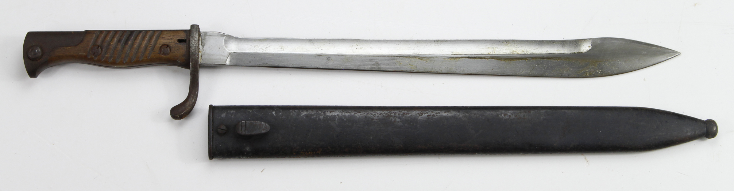 Bayonet German WW1 butchers 98-05 pat saw back removed bayonet official modification in 1917.