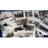 Photographs, Military, 120+ b/w and colour images of mainly WW1 and WW2. Most reprints of press