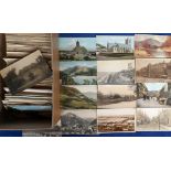 Postcards, a mainly UK topographical collection of approx. 580 cards with a few Foreign (France,