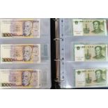 World Bank Notes, 2 modern albums of approx. 480 uncirculated bank notes to include Zambia,