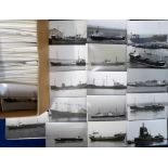 Photographs, Shipping, a further collection of approx. 400 b/w postcard size photos of various ships