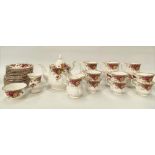 Royal Albert 'Old Country Roses' tea wares, including a tea pot, a cream jug, a sugar bowl, six