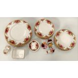Royal Albert 'Old Country Roses' table and decorative wares, including eight dinner plates, eleven