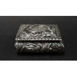 A Victorian silver foliate scroll embossed hinge lidded snuff box, maker D & E, Birmingham 1887,