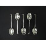 A set of five George V silver nail head demi tasse spoons, maker W.H.H., Birmingham 1925, weight 1.