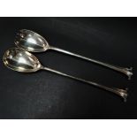 A pair of Victorian silver Onslow pattern salad serving spoons by Walker & Hall, length 29cm, weight