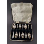 A George V set of six silver teaspoons by Viners Ltd, Sheffield 1930, weight 2.60oz approx.
