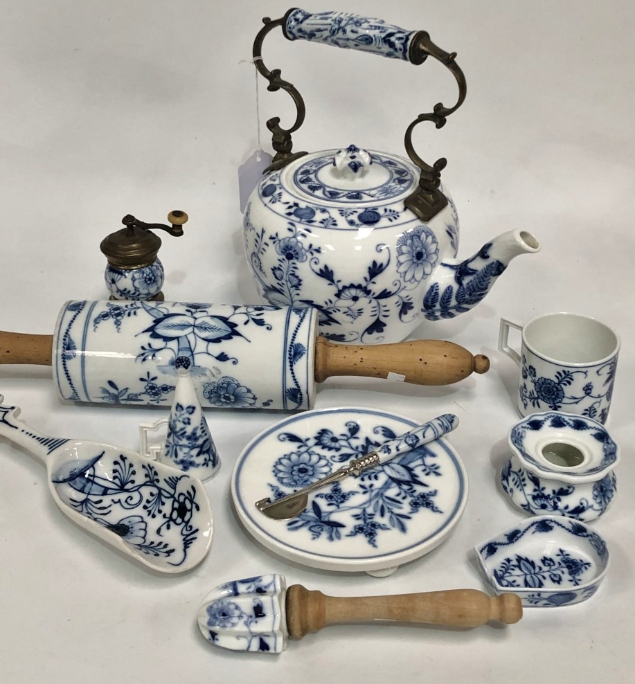 A collection of eleven Meissen 'Onion' pattern wares, including a teapot and cover (cover AF),