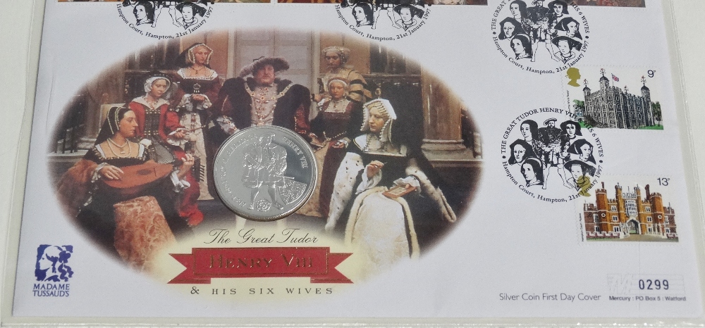 A silver $1 first day cover coin, together with a silver proof first day cover £2 coin. - Bild 2 aus 3