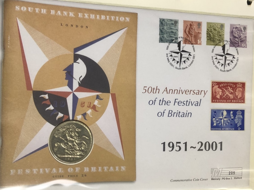 Eight albums of coin first day covers, including crowns, £5 coins, £5 coins and notes presentation - Bild 2 aus 4