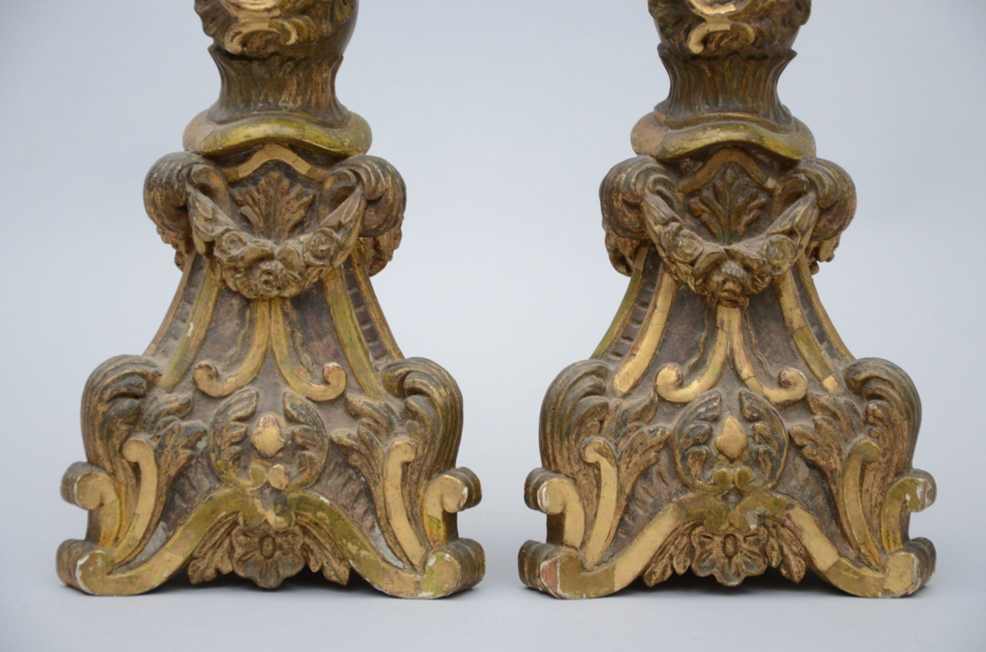 A pair of Rococco candlesticks in polychrome wood (72 cm) - Image 2 of 4