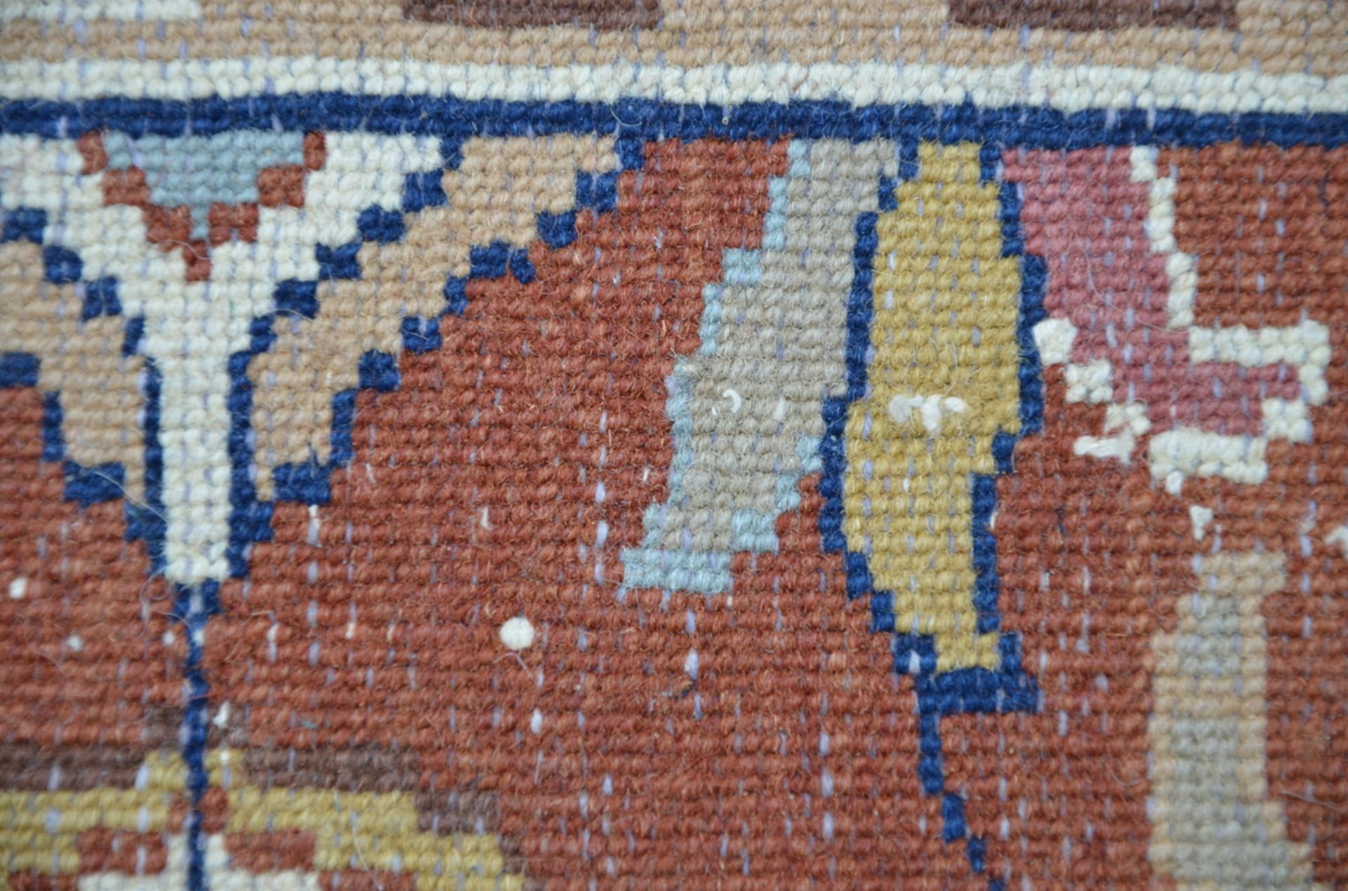 Large wool carpet 'the hunt' (380x260 cm) - Image 3 of 4