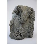 Fragment in green marble 'rams head' (31x22 cm) (*)