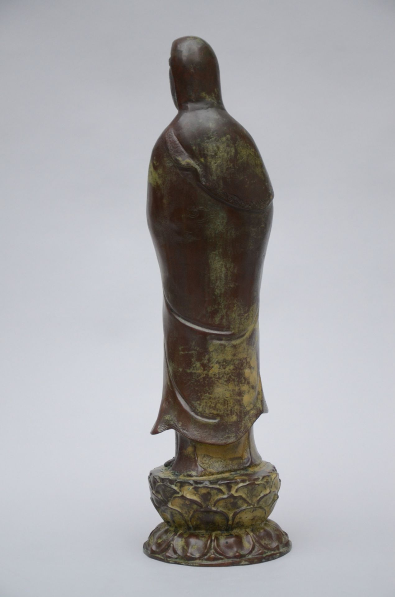 A Chinese statue in bronze 'guanyin' (57 cm) - Image 3 of 3