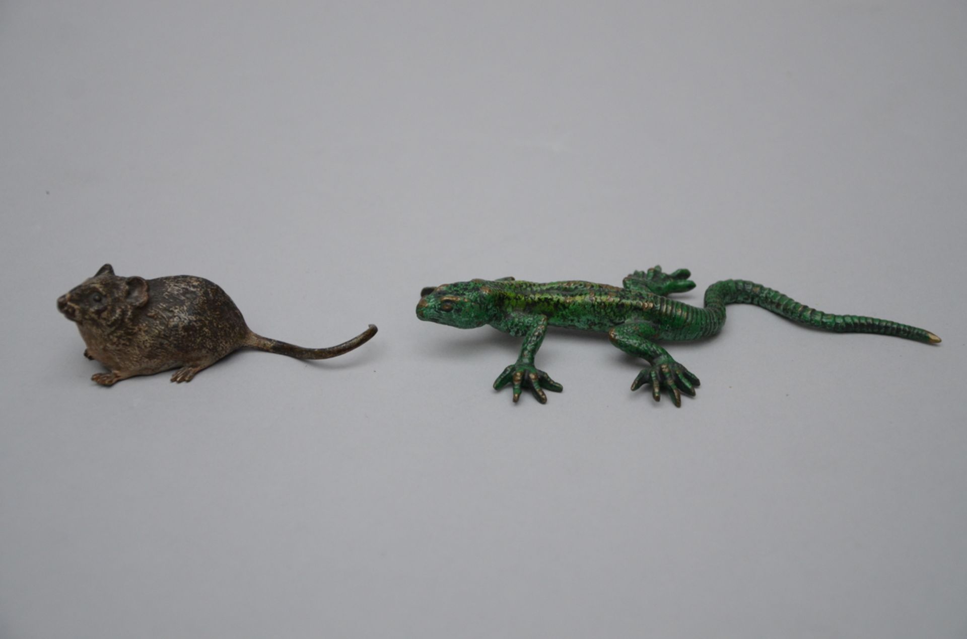 Two Viennese bronzes 'lizard' and 'mouse' (l 8,5 - 14 cm)