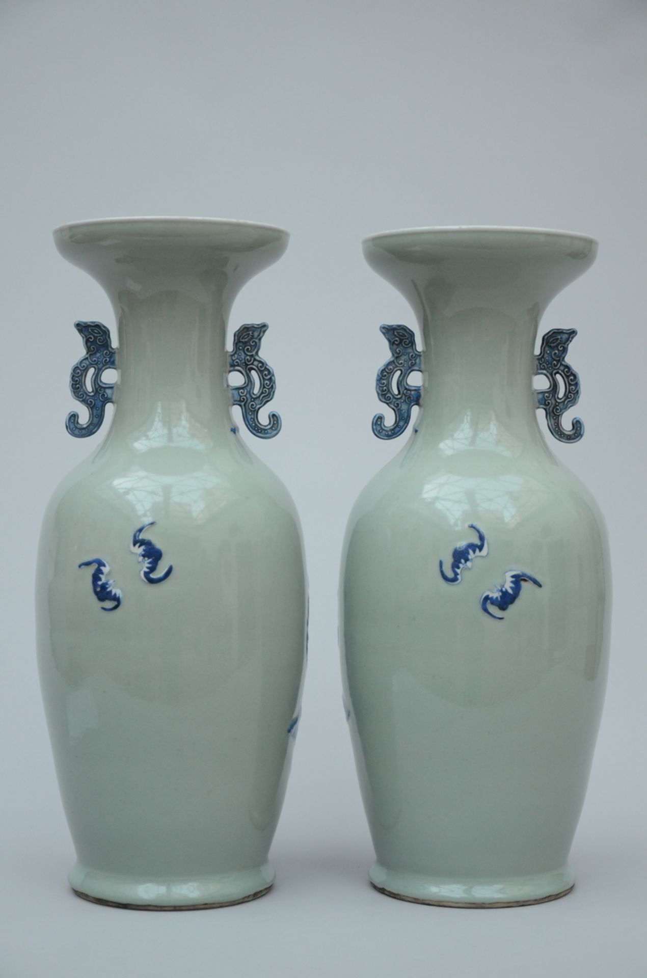 A pair of vases in Chinese celadon porcelain 'eight immortals' (h 61 cm) - Image 3 of 5