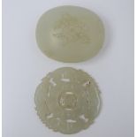 Lot: bi disc and box in jade (dia 6 cm) (3x6x5 cm)