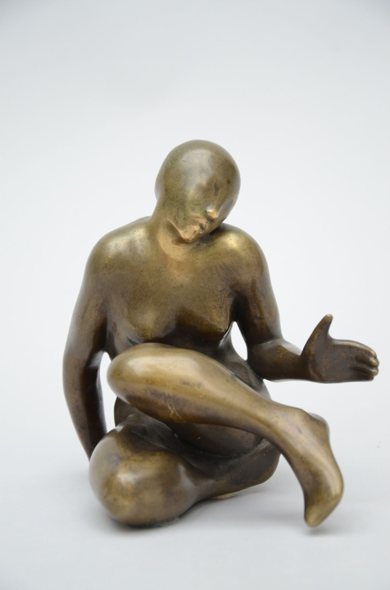 Jean Réné Gaugain (attributed to): bronze sculpture 'reclining figure' (16x13x14 cm)