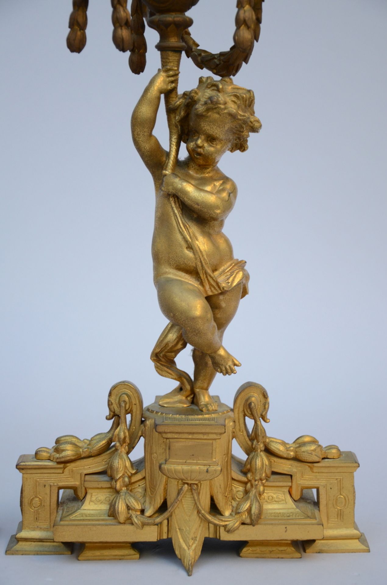 Gilt bronze mantelpiece by d'Assaut 'Putti' (h46cm) (*) - Image 3 of 6