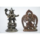 Lot: Indian statue in bronze 'durga' (10 cm) and Nepalese statue in bronze 'durga' (9,3 cm)