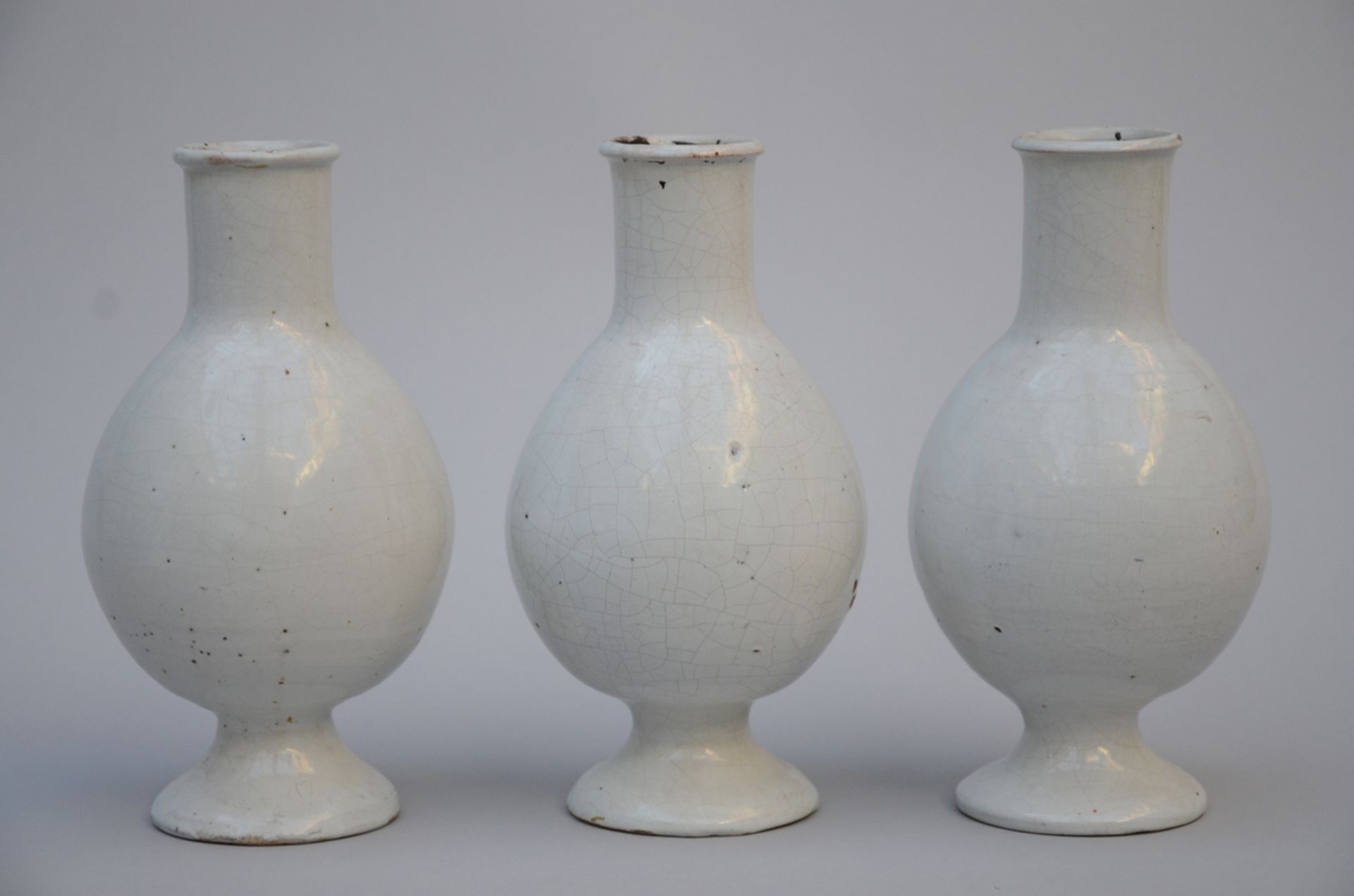 Three faience apothecary vases, 18th century (27 cm) - Image 2 of 4