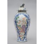 A Chinese famille rose porcelain vase, Qianlong period (48 cm) (*)