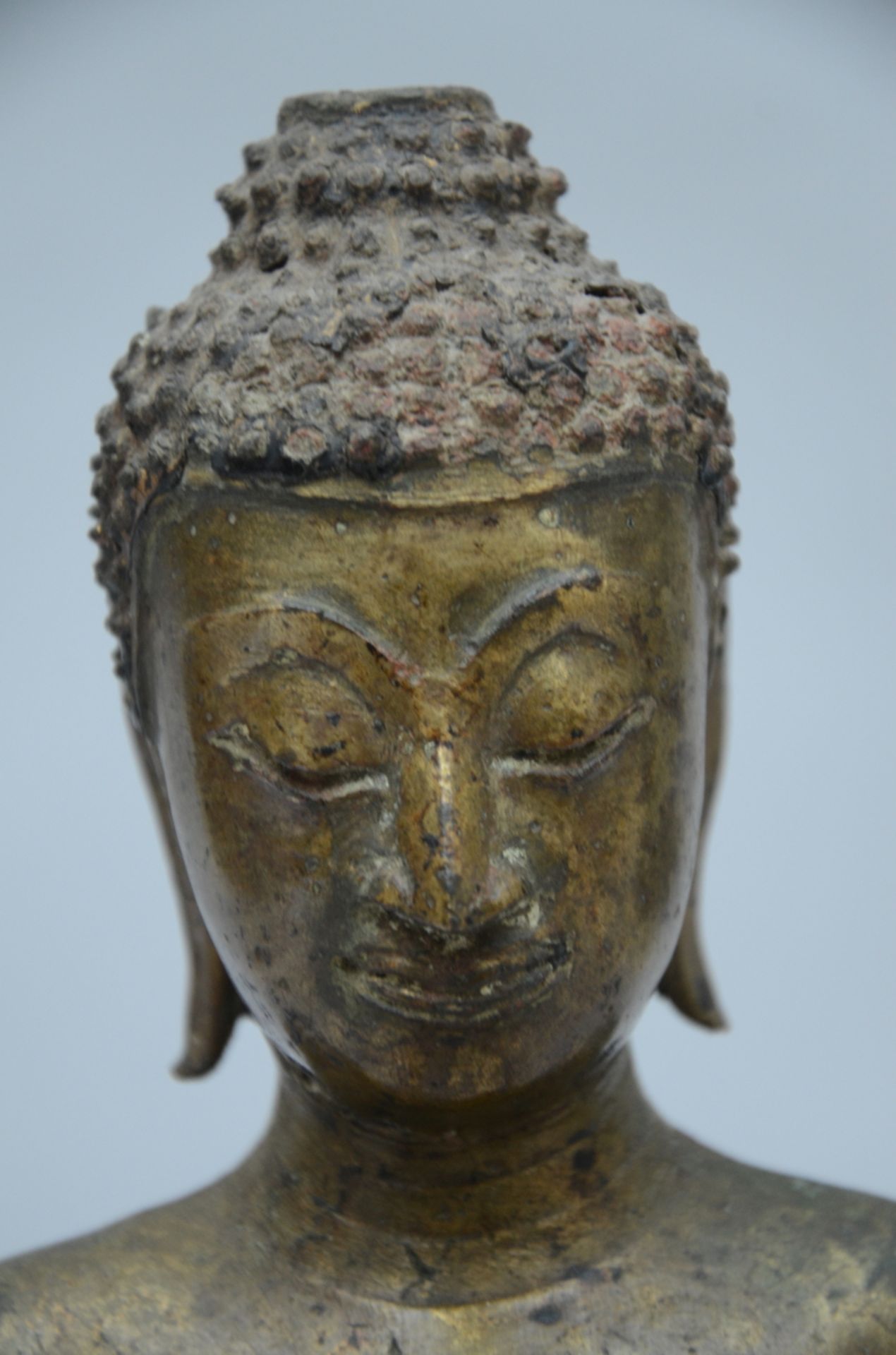A standing Buddha in bronze, Thailand (44.5 cm) - Image 4 of 5