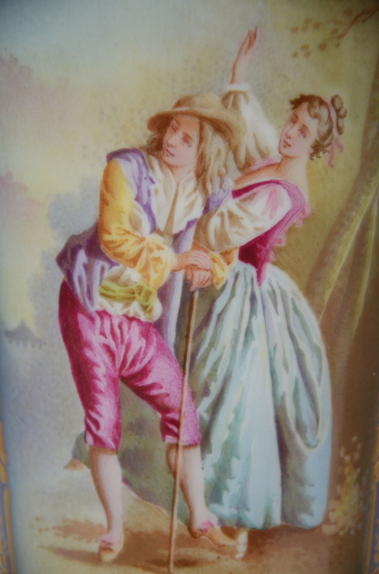 A pair of lidded vases in Sèvres porcelain painted by Grisard 'romantic scenes' (50cm) - Image 3 of 5