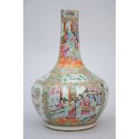 Vase in Chinese Canton porcelain (35 cm) (*)
