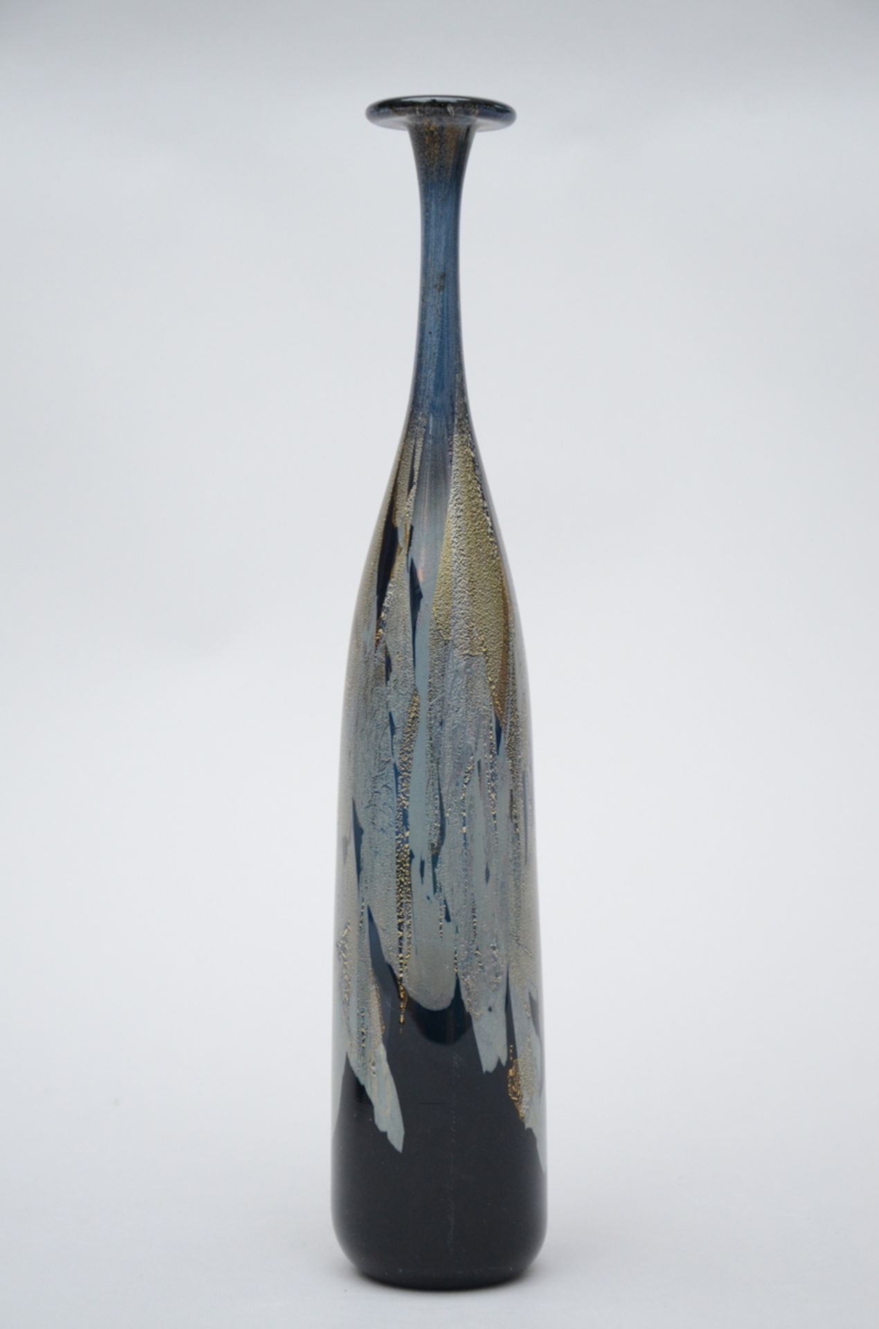 Michael Harris (England 1979): vase in glass (40 cm)