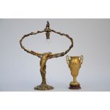 Lot: a gilt bronze lamp by Meliodon (52 x 41 cm) and an art nouveau vase in bronze by Barbedienne (