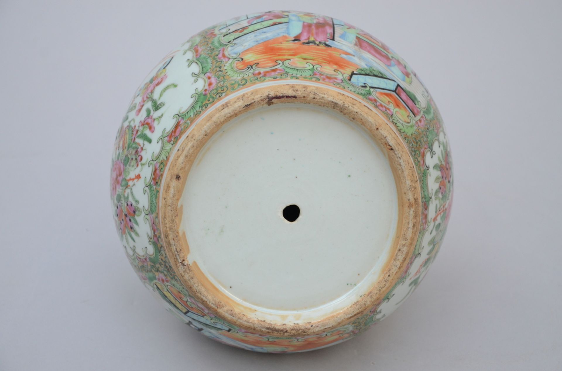 Vase in Chinese Canton porcelain (35 cm) (*) - Image 3 of 3