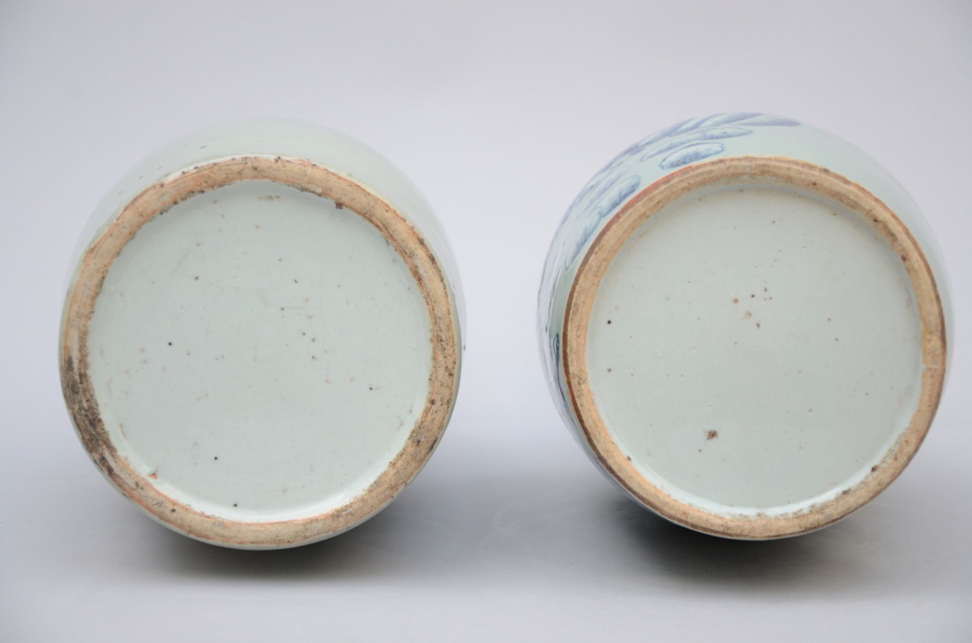 Two Celadon vases in Chinese porcelain 'sages' (42 and 45 cm) - Image 4 of 4