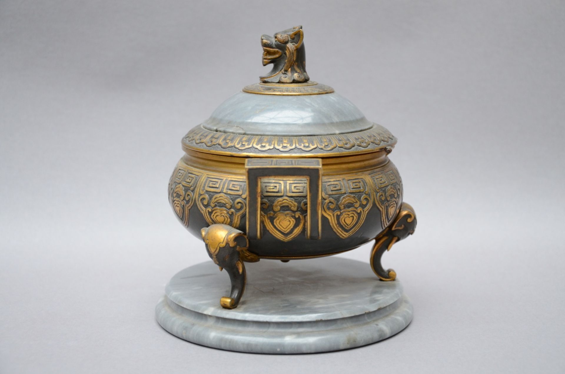 French inkwell in marble and bronze (18 cm) - Image 2 of 4