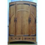 Art Nouveau bedroom in oak, probably by Serrurier Bovy (5 pieces)