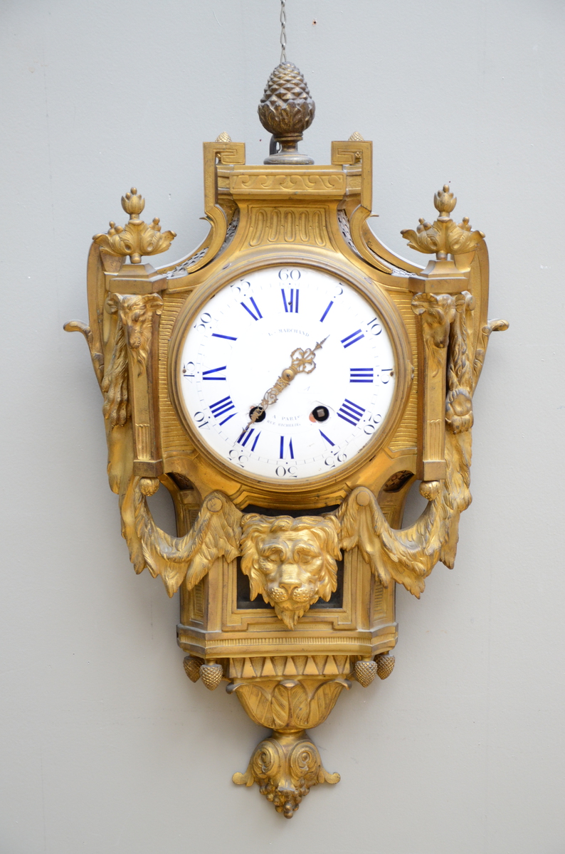 Louis XVI wall clock in gilt bronze 'Richelet ‡ Paris', 18th century (h70x38cm)