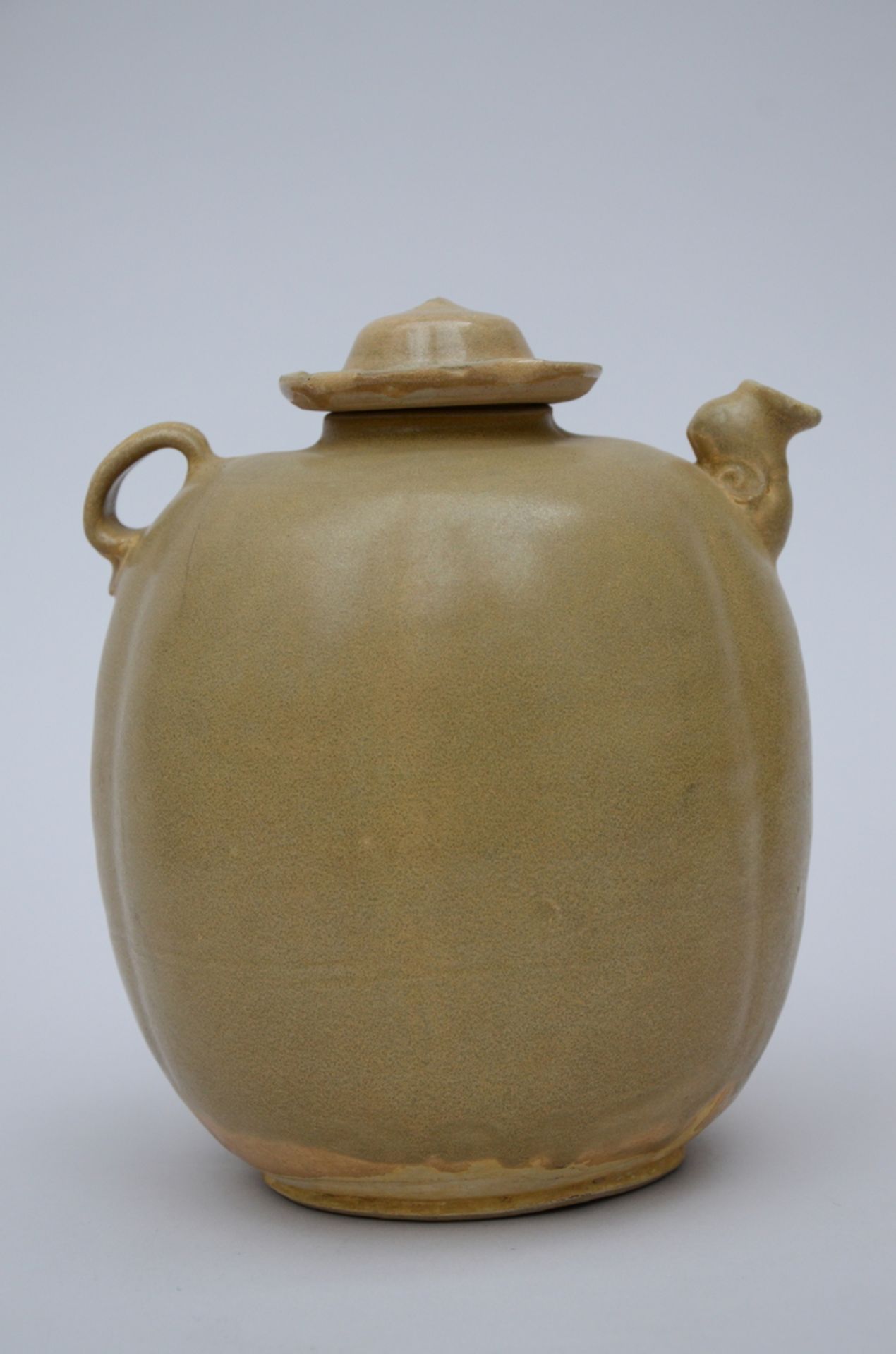 A Vietnamese pitcher in stoneware (h20cm) (*)