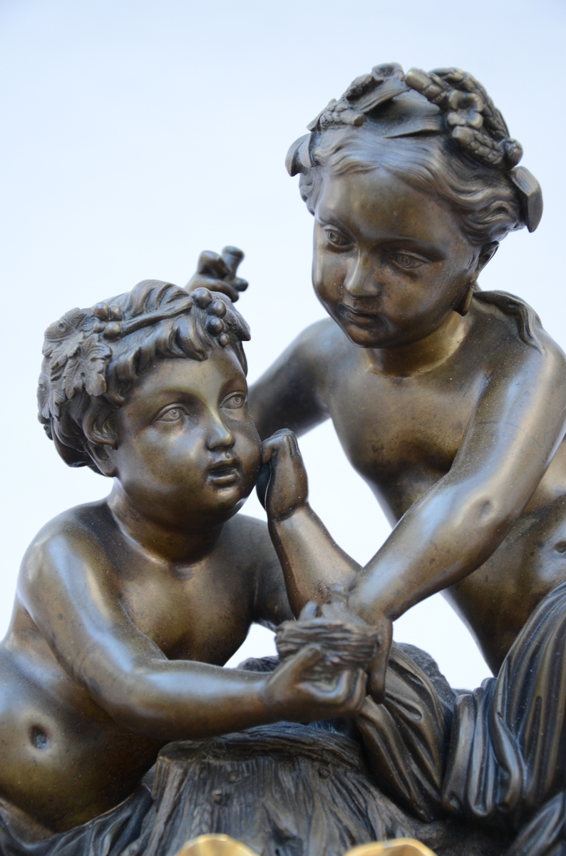 Gilt bronze clock 'putti', by Raingo FrËres ‡ Paris (44x50x15cm) - Image 3 of 5