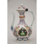 A porcelain ewer made for the Islamic market (h38cm) (*)