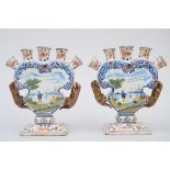 A pair of polychrome tulip vases in faience (21x19x7cm) (*)