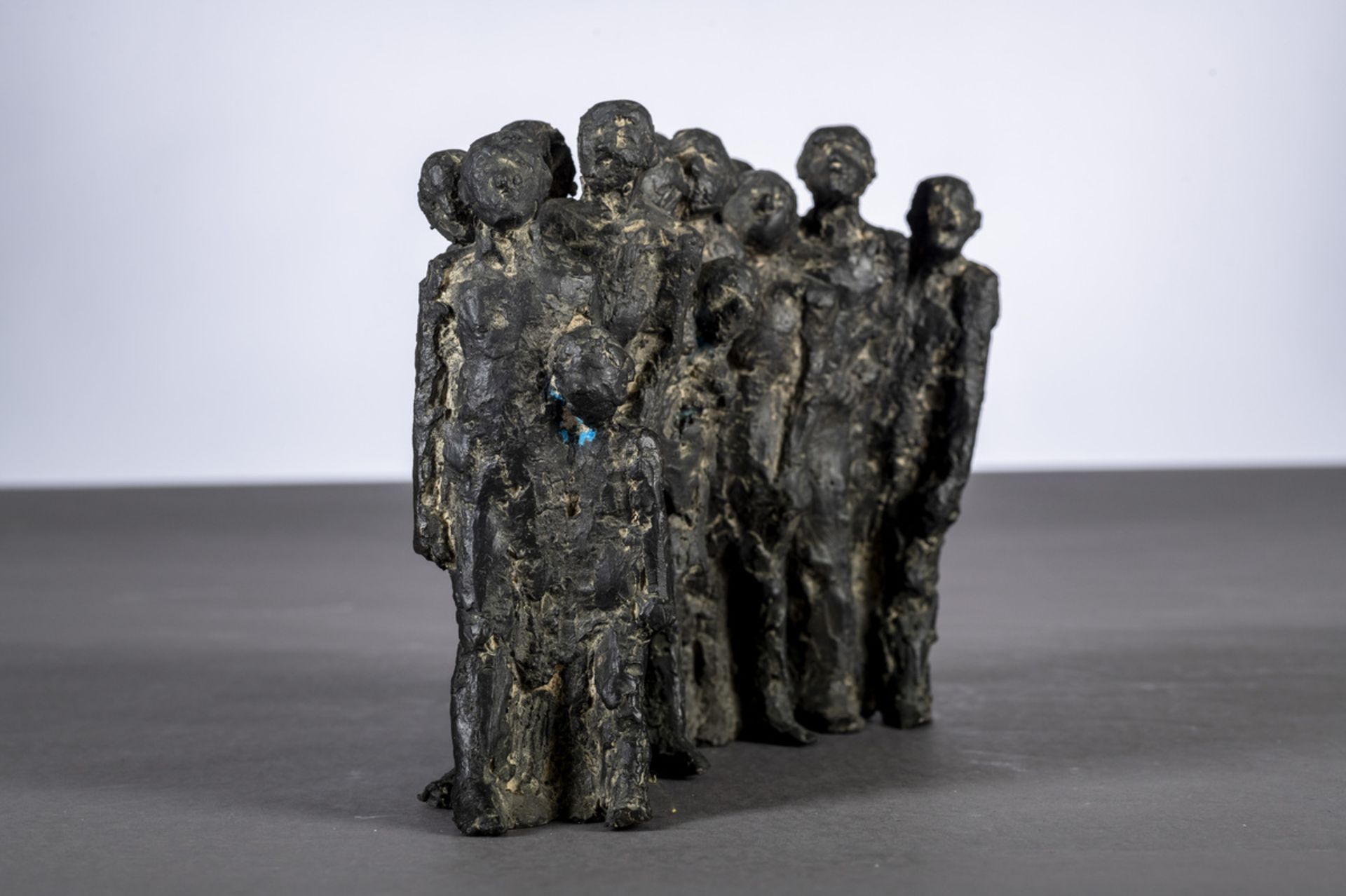 Mady Andrien: bronze sculpture (ed 4/6) 'bande d'amis' (20x26x17cm) - Image 3 of 5