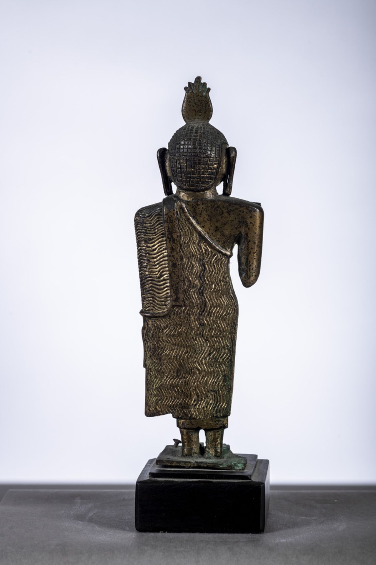 Statue in bronze 'standing Buddha', Sri Lanka 18th century (h21cm) - Image 3 of 4