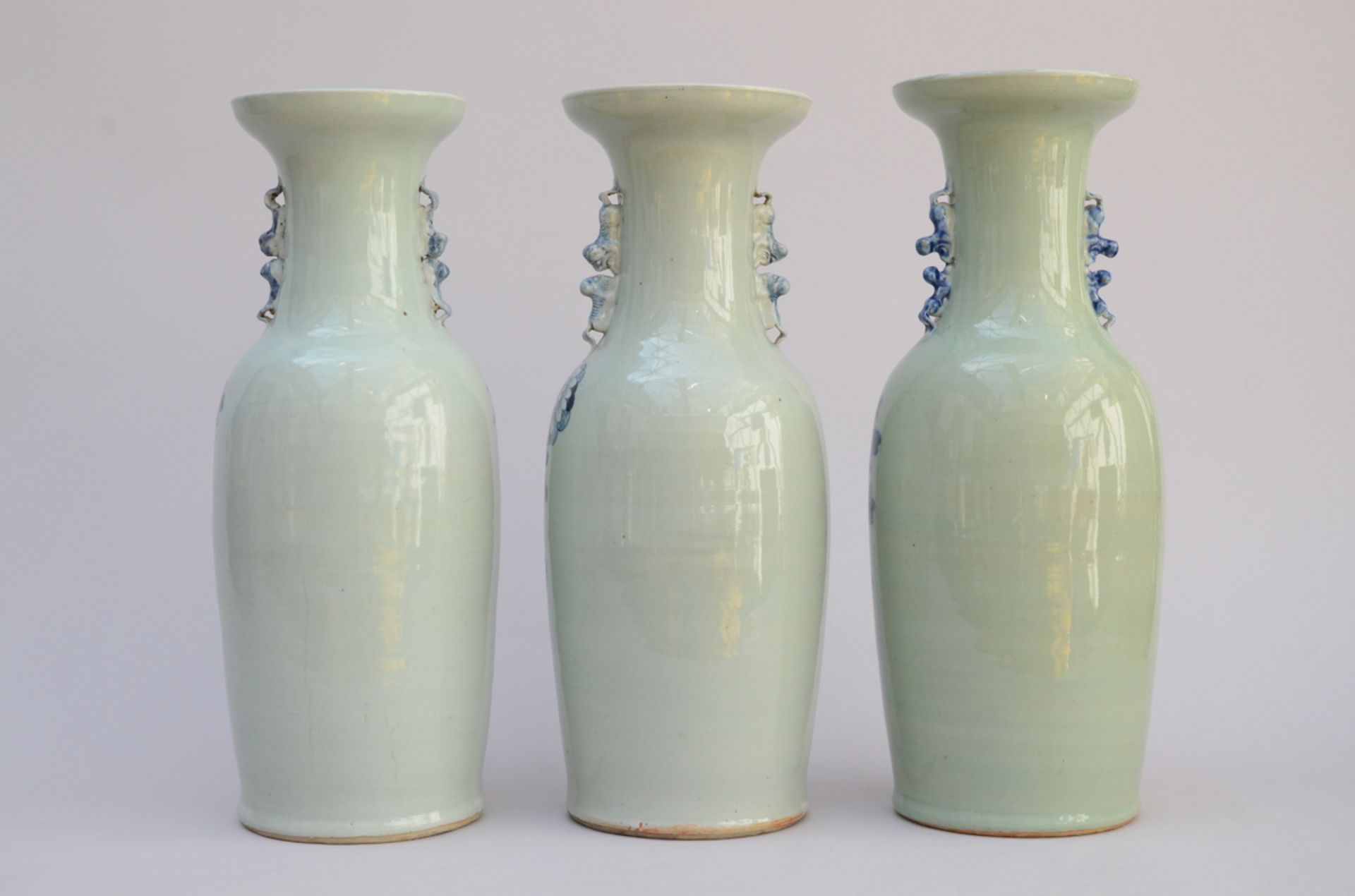 Lot: three vases in Chinese Celadon porcelain (h58cm to 59cm) (*) - Image 2 of 5